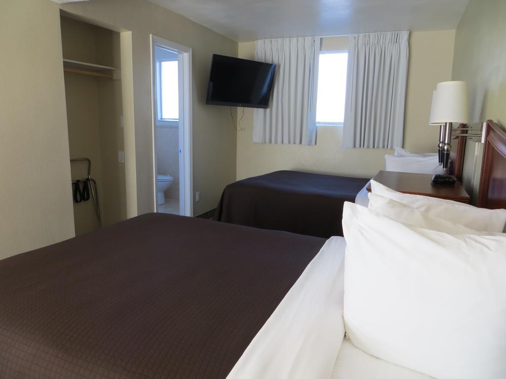 Coronet Motel Palo Alto Room photo