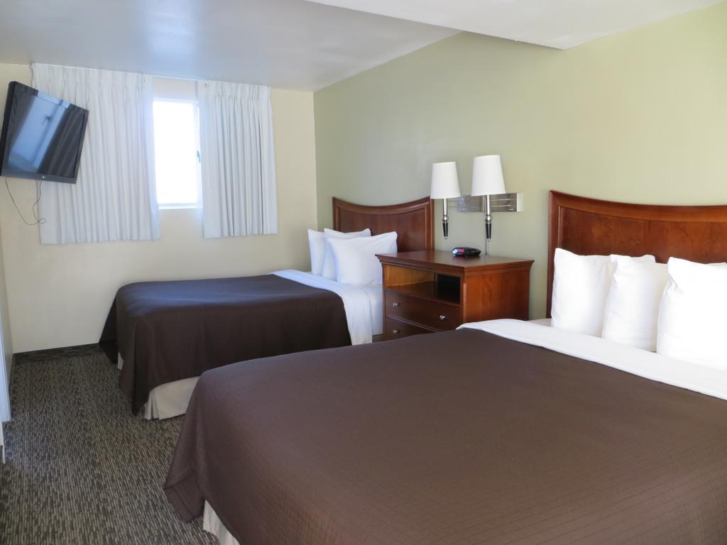 Coronet Motel Palo Alto Room photo